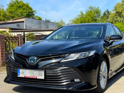 Toyota Camry IX 2019