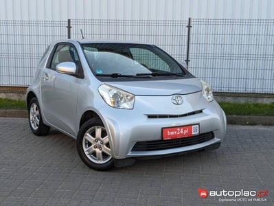 Toyota iQ