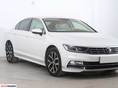 Volkswagen Passat 2.0 147 KM 2019r. (Piaseczno)