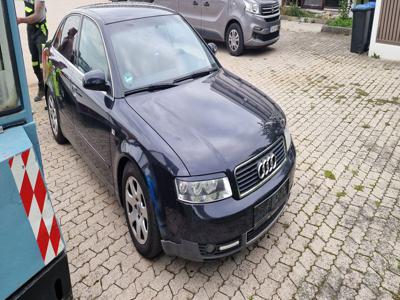 Audi a4 2,0 benzyna 130 km