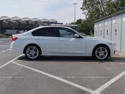 BMW 3 2018 318 i 92772km ABS