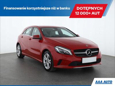 Mercedes Klasa A W176 Hatchback 5d Facelifting 180 122KM 2017