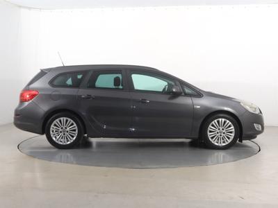 Opel Astra 2011 2.0 CDTI ABS