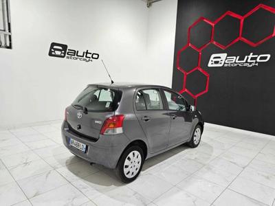 Toyota Yaris II Hatchback 5d 1.33 Dual VVT-i 101KM 2010