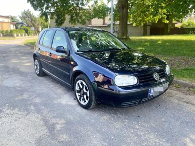 Volkswagen Golf 1998r 1.6 benzyna