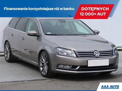 Volkswagen Passat B7 Variant 2.0 TDI CR BlueMotion 177KM 2014