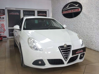 Alfa Romeo Giulietta Nuova II Hatchback 5d 1.6 JTD 16v 105KM 2012