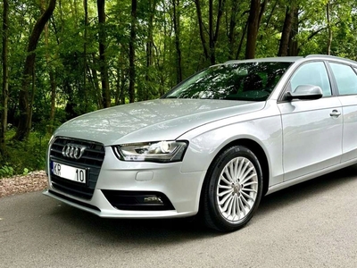 Audi A4 B8 Avant Facelifting 2.0 TDI 143KM 2012