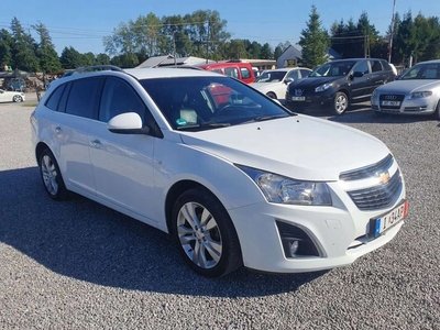 Chevrolet Cruze Kombi 1.4T DOHC 140KM 2012