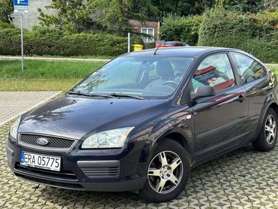 Ford Focus I Sedan 1.6 16V 100KM 2005