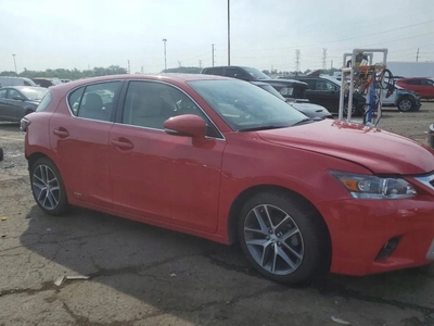 Lexus CT Hatchback 5d Facelifting 200h 136KM 2014