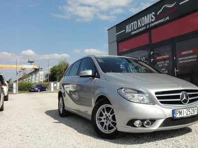 Mercedes Klasa B W246 Sports Tourer 180 BlueEFFICIENCY 122KM 2012