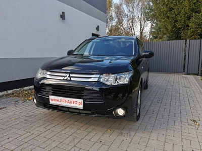 Mitsubishi Outlander III SUV Facelifting 2.0 SOHC MIVEC 150KM 2014