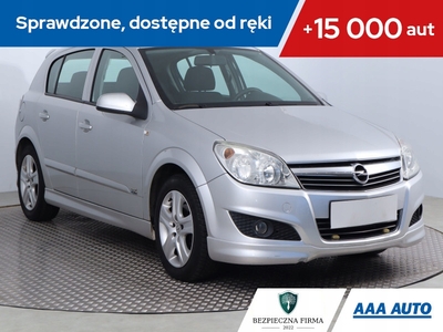 Opel Astra H Hatchback 5d 1.6 ECOTEC 115KM 2008