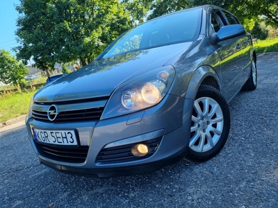 Opel Astra H mały przebieg tylko 130 tys km 1 włąściciel 1.4 benzyna