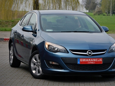 Opel Astra J Sedan 1.4 Turbo ECOTEC 140KM 2018