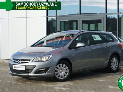 Opel Astra J Sports Tourer Facelifting 1.4 Turbo ECOTEC 120KM 2014