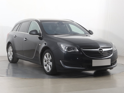 Opel Insignia , Skóra, Navi, Xenon, Bi-Xenon, Klimatronic, Tempomat,