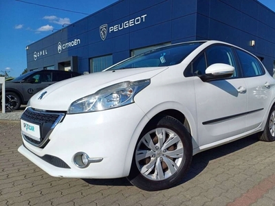 Peugeot 208 I Hatchback 3d 1.2 VTI 82KM 2014