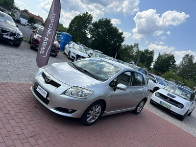 Toyota Auris I Hatchback 2.0 D-4D 125KM 2007