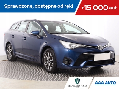 Toyota Avensis III Wagon Facelifting 2015 2.0 Valvematic 152KM 2018