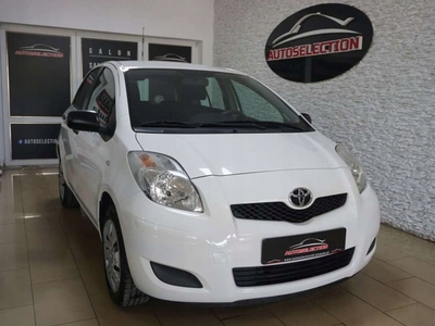 Toyota Yaris II Hatchback 5d 1.0 VVT-i 69KM 2009