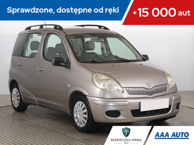 Toyota Yaris Verso 1.4 DI 75KM 2005