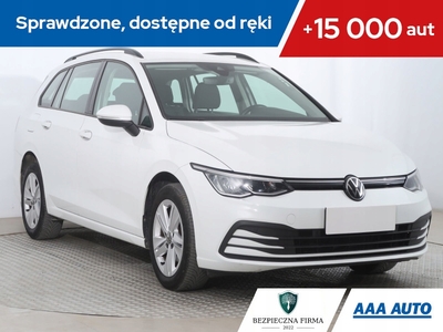 Volkswagen Golf VIII Variant 1.0 TSI 110KM 2021