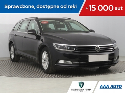 Volkswagen Passat B8 Variant 2.0 TDI 150KM 2015