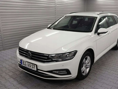 Volkswagen Passat B8 Variant Facelifting 2.0 TDI SCR 150KM 2021