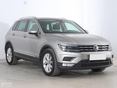 Volkswagen Tiguan , Salon Polska, Serwis ASO, DSG, Navi, Xenon, Bi-Xenon,