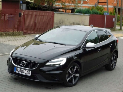 Volvo V40 II Hatchback Facelifting 2.0 T3 152KM 2019