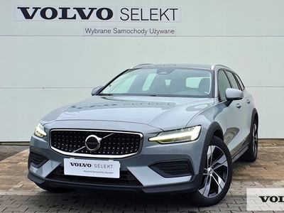 Volvo V60 II Cross Country Facelifting 2.0 B4 197KM 2023