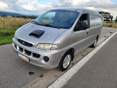 Hyundai H1 3-osobowy