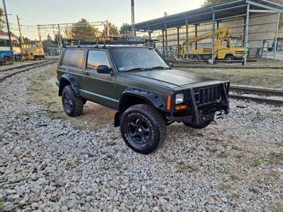 Jeep Cherokee XJ dla myśliwego