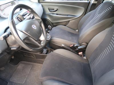 Lancia Ypsilon 2012 0.9 TwinAir 75975km ABS klimatyzacja manualna