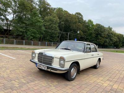 Mercedes benz w115