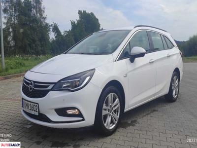Opel Astra 1.6 diesel 136 KM 2017r. (wojnicz)
