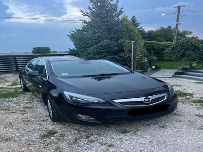 Opel astra j 1.4 100 km LPG