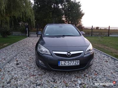 Opel Astra J 1,6 116 KM