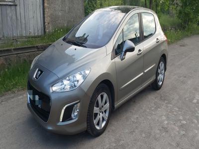 Peugeot 308 1,6 hdi led, navi