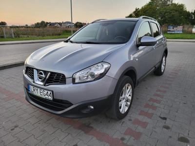 Piękny Nissan Qashqai