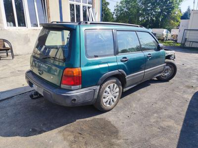 Subaru forester 2.0 benz 4x4 Auto odpala jeździ