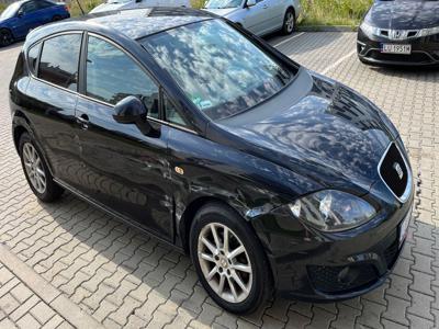 Uszkodzony Seat Leon 2 2010 1.6TDI