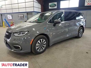 Chrysler Pacifica 3.0 hybrydowy 2023r. (EAST GRANBY)