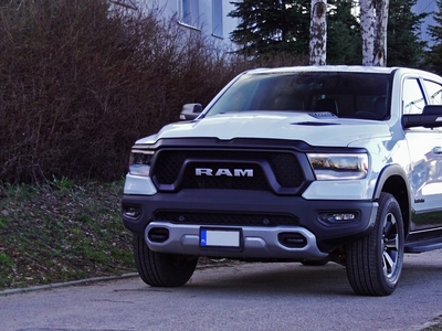 Dodge Ram V 5.7 HEMI 401KM 2019