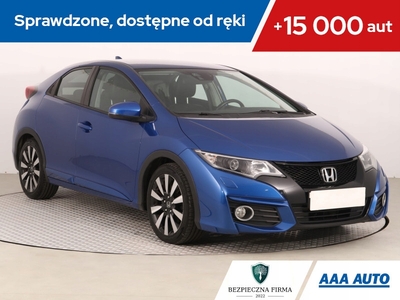 Honda Civic IX Hatchback 5d 1.8 i-VTEC 142KM 2015