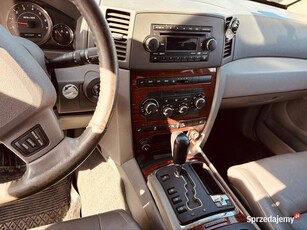 Jeep grand Cherokee zadbany niski przebieg