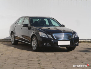 Mercedes E E 200