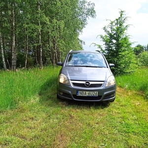 Opel Zafira B 1.6 LPG 2007 r, Bezwypadkowy, przebieg tylko 203 tys. km